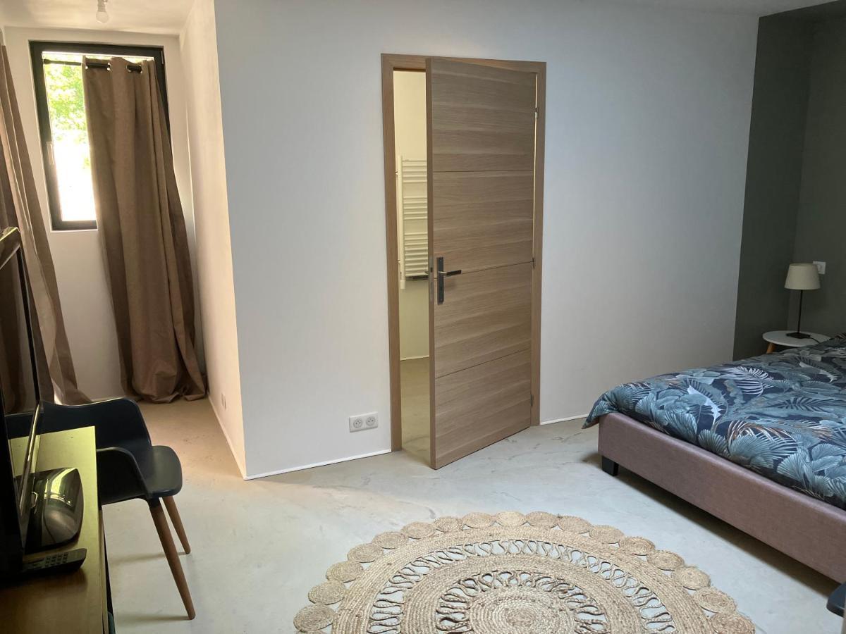 Chambre Avec Petit-Dejeuner En Provence Luberon La Tour-dʼAigues Kültér fotó