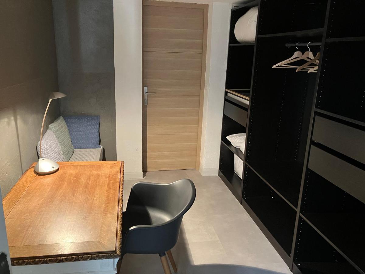 Chambre Avec Petit-Dejeuner En Provence Luberon La Tour-dʼAigues Kültér fotó